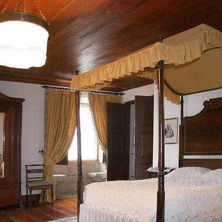 Casa Nobre Do Correio-mor Ponte da Barca