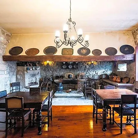Casa Nobre Do Correio-mor 3*