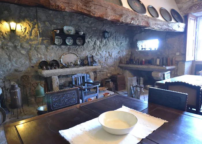 Bed & Breakfast Casa Nobre Do Correio-mor 3*